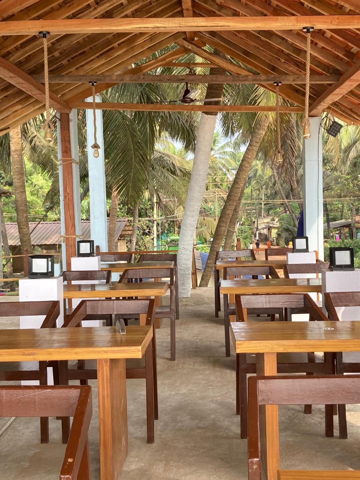 Oceanic Stay And Restaurant Gokarna 고카르나 외부 사진